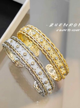 织纹雕金曼丽花环手镯