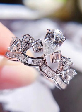 young轻奢皇冠加冕高碳仿真钻石