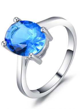 欧美风镶嵌蓝色水晶托帕石戒指