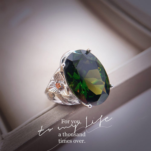 意大利复古雕花工艺橄榄石戒指