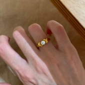 Young轻奢中古麻花交叉绳结镶钻戒指女小众不规则复古金色指环女