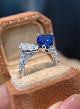 时尚轻奢双生石红钻水滴形戒指