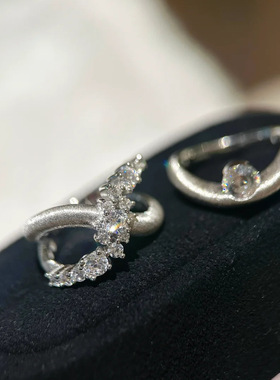 细闪银河点钻交叉戒指