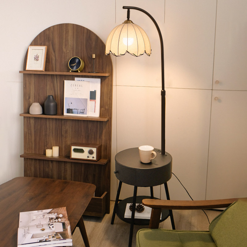 中古风客厅落地灯氛围感沙发边置物床头柜一体卧室立式落地台灯