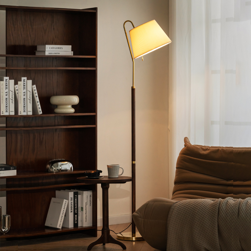 客厅落地台灯法式中古轻奢高颜值美式沙发灯卧室氛围感复古落地灯