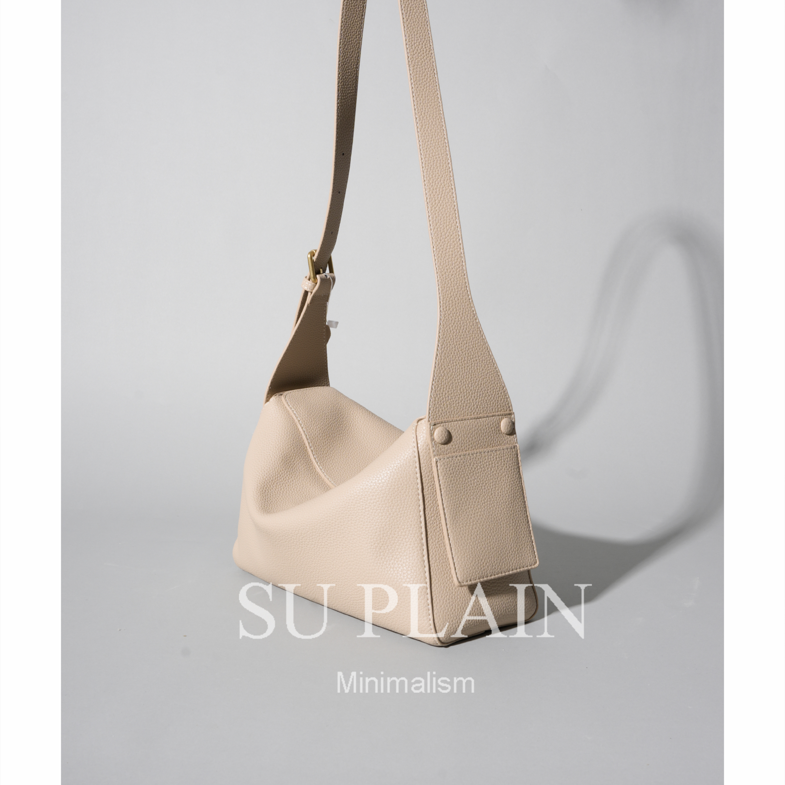 SU PLAIN休闲旅行包单肩斜挎包包真皮牛皮小众百搭