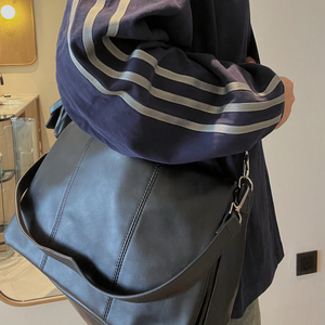 B218-B46-P45黑色pu邮差包男士斜挎单肩包男女纯色简约皮质韩