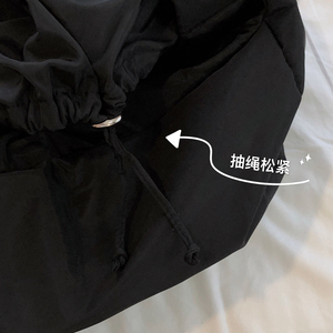 B218-B14-P30潮流黑色单肩斜挎购物袋包包新款2024百搭学生上班图片