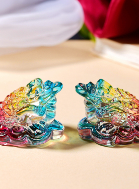 三足金蟾摆件琉璃貔貅金元宝招财客厅装饰品办公室酒柜礼品吉祥物