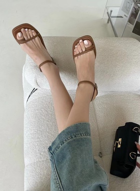 朱朱家2024夏季新款舒适矮方跟时尚潮流高品质夹脚细带凉鞋161116