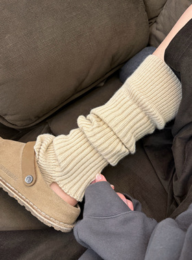 「雪顶咖啡」配了一组颜色超好看的小腿袜 非常特别的颜色!!