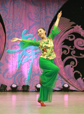 广场舞莲花服装 红草莞儿广场舞套装34201-B 44502限时促销