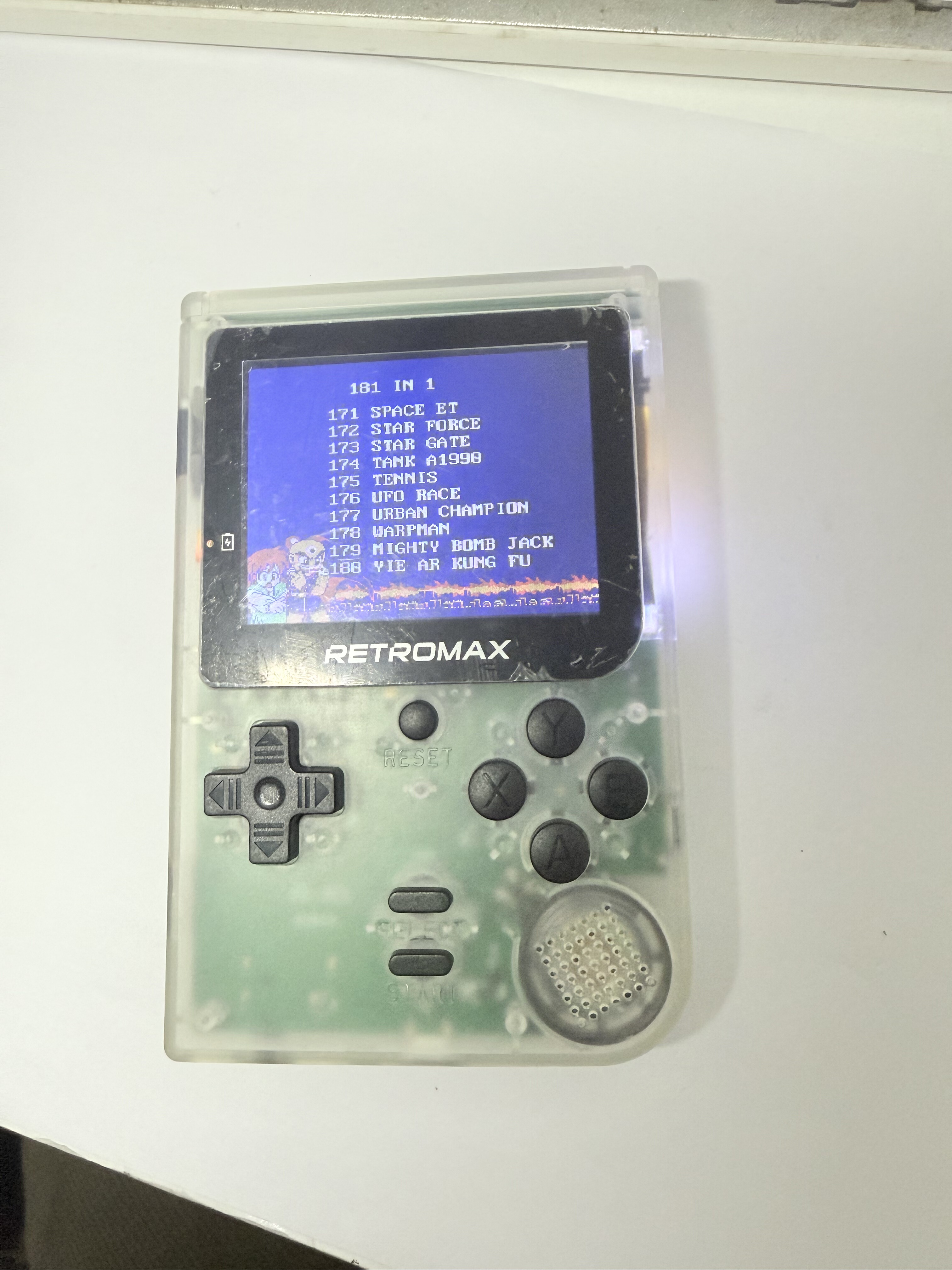 掌上游戏机181种游戏 分带不带专用内存卡 颜色随机发 没电池