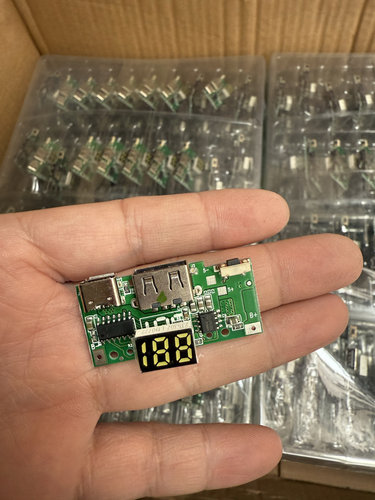 全新C口充电宝板ip5306 数码显示