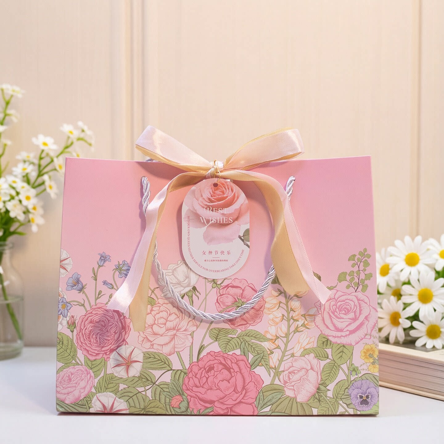 高级感三八女神节礼品袋送员工礼物包装袋妇女节手提袋粉色纸袋大