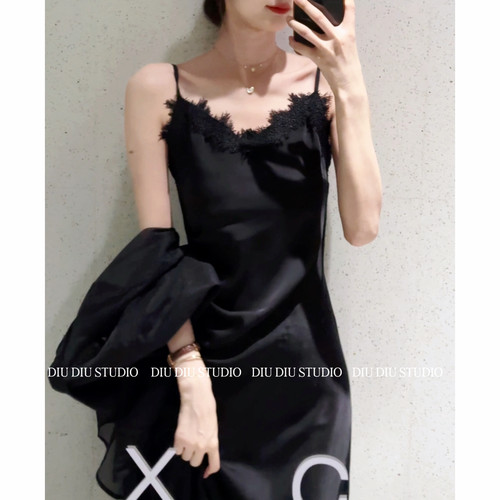 2024新款宽松显瘦蕾丝拼接连衣裙