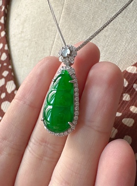 天然高冰辣阳绿翡翠A货福豆s925银吊坠48h鉴赏