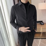 黑色