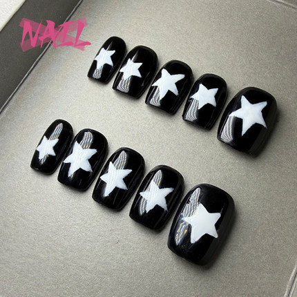 手工短款穿戴甲短方款手绘星星黑色美甲片精致显白