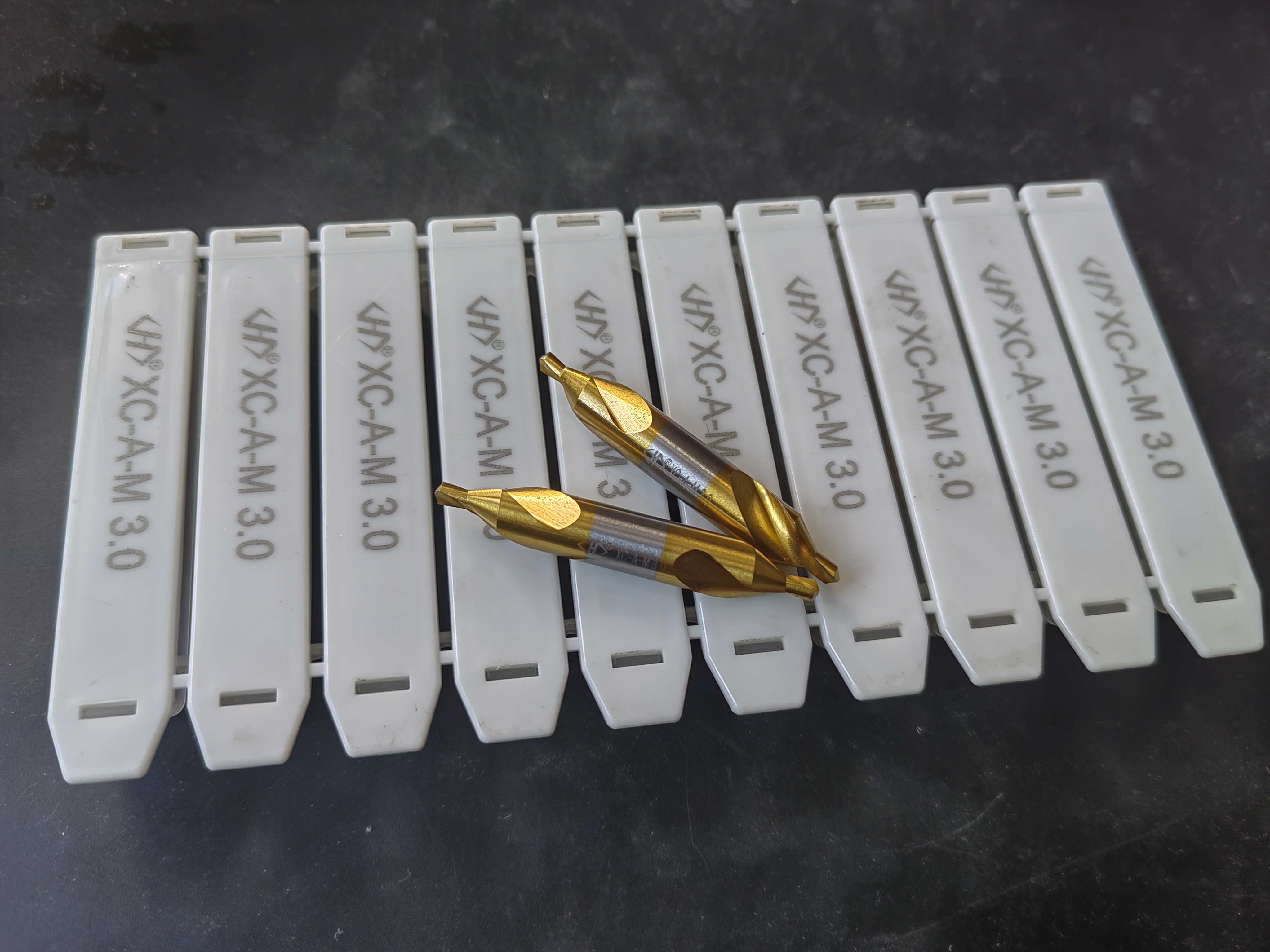 恒大高速钢磨制中心钻镀钛