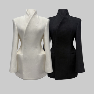 羊毛呢外套女2025冬季新款韩版时尚沙漏收腰显瘦加厚立领呢子大衣