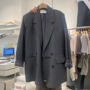高级感灰色韩版宽松双排扣西装外套女2025春季新款休闲大码小西服