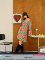 The whiteiswhite annual meeting outfit features A retro rainbow check A-line dress that is slimming and form-fitting, as well as a winter woolen dress thumbnail 2