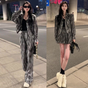 洋气时尚印花套装2023夏季新款显瘦防晒衬衫高腰垂感阔腿裤两件套