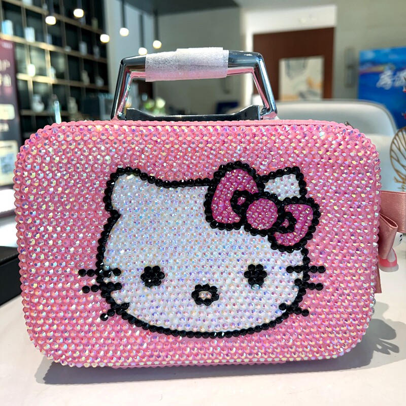 粉色水钻Kitty大容量化妆箱