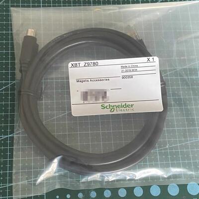 XBTZ9780触控屏幕与PLC通讯线数据线全新
