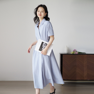 嘉茱莉2026夏季新款宽松休闲短袖连衣裙女法式收腰长裙设计感小众