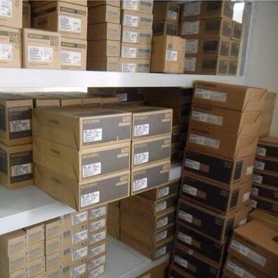 咨询议价:三T菱伺服电机HF44S/HF44T/HF75HS/品F75正现货质保一年