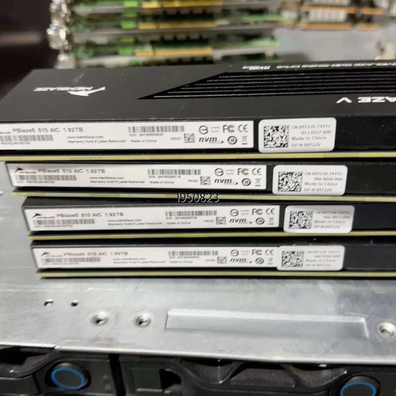 议价海豚 PBlaze5 510 AIC 1.92T 固态硬