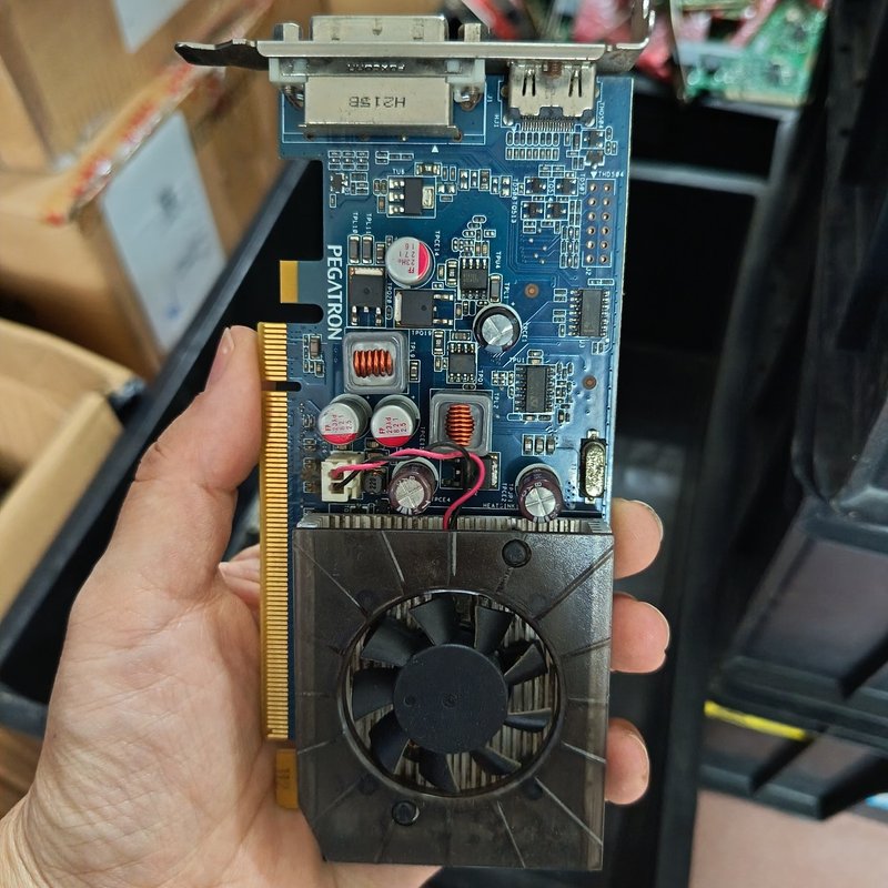 议价戴尔GT 405 半高显卡512M，D3颗粒，短挡板半高亮机