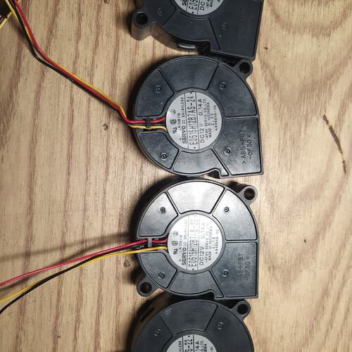 议价风扇4个，E0515H12B7AS-23/24，12V