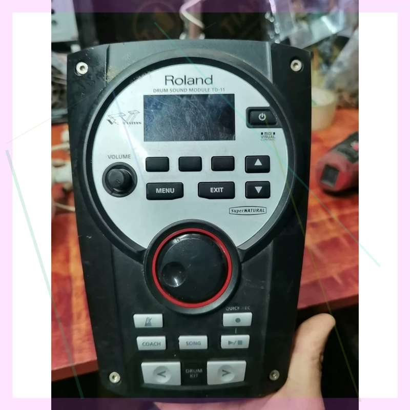 议价罗兰电子鼓TD-11音源.功能一切正常,没有排线没有底座,标