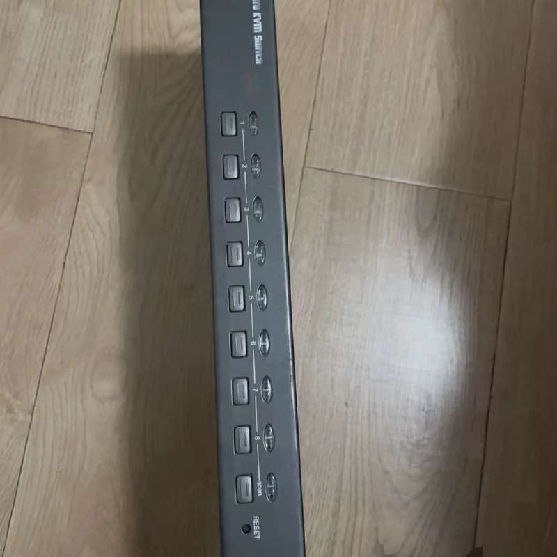 议价KVM切换器8路MU81X