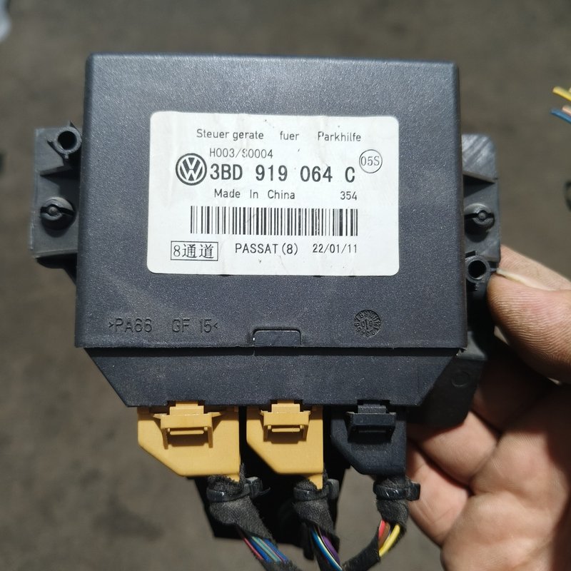 议价帕萨特领驭老B5倒车雷达控制模块,原厂拆车件,型号3BD 9
