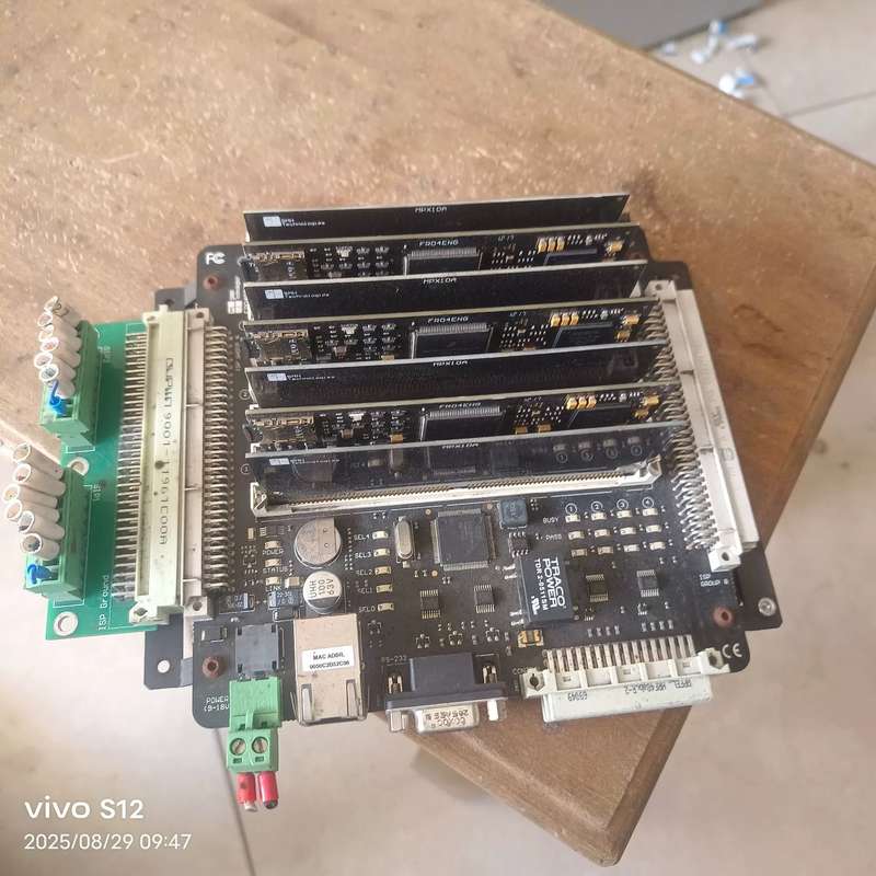 议价工控主板,带VGA接口和网路接口,实物拍照,成色如图,功能