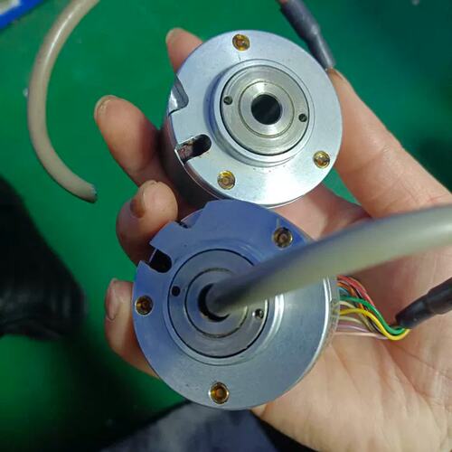 议价Eltra编码器 EF49P6BC500Z5L F8X3PR .663