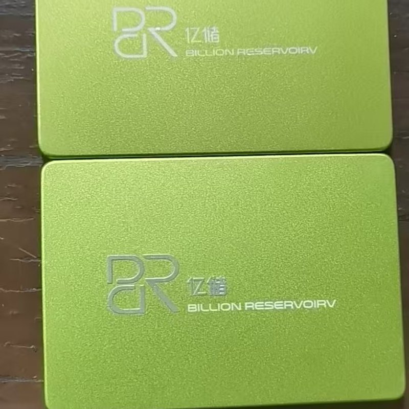 议价亿储240G固态硬盘 正品 成色漂亮