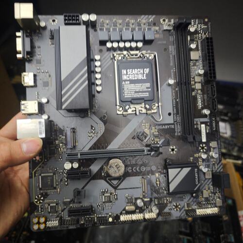 议价技嘉B760M D2H主板，正品行货，成色以图为准，