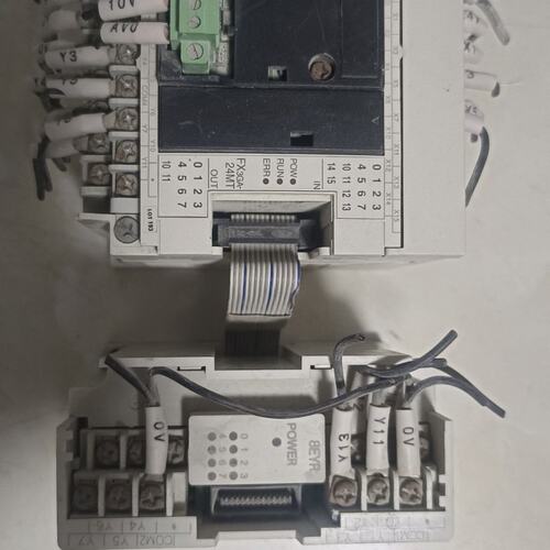 议价PLC-FX3GA-24MT-CM+FX2N-8EYR模