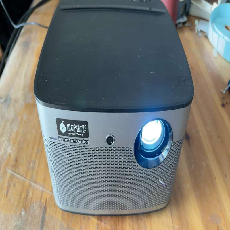 议价极米青柠M6投影仪,1080P分辨率,效果好,自动对焦,
