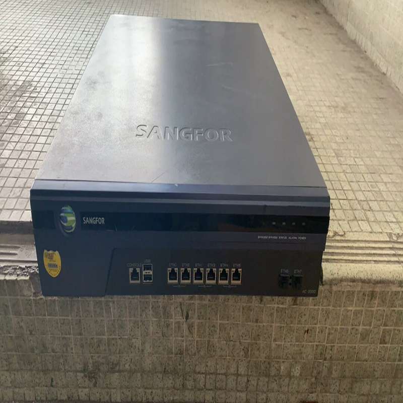议价工控机软路由6电2万兆,I3处理器,4g内存,2G工业级