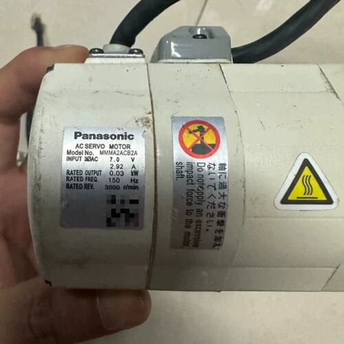 议价伺服马达 MMMA2ACB2A 0.03kw 成色如图