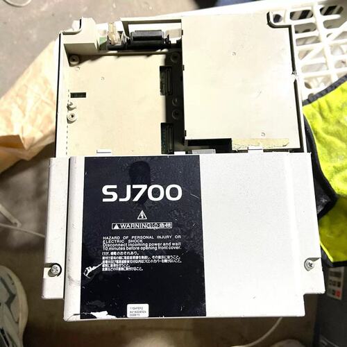 议价SJ700系列变频器 SJ700-075HFEF2 模块