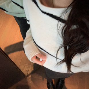 bigyu【12.26上新限时95折】黑白条宽松慵懒套头长袖针织毛衣