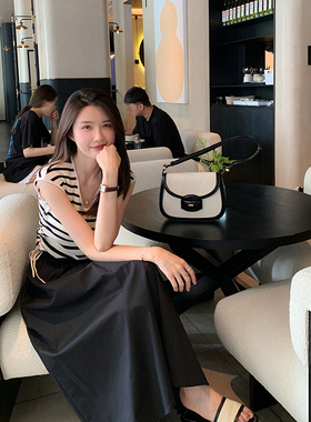 bigyu 设计感抽绳冰丝针织衫 夏季新款薄款V领修身短袖女针织上衣