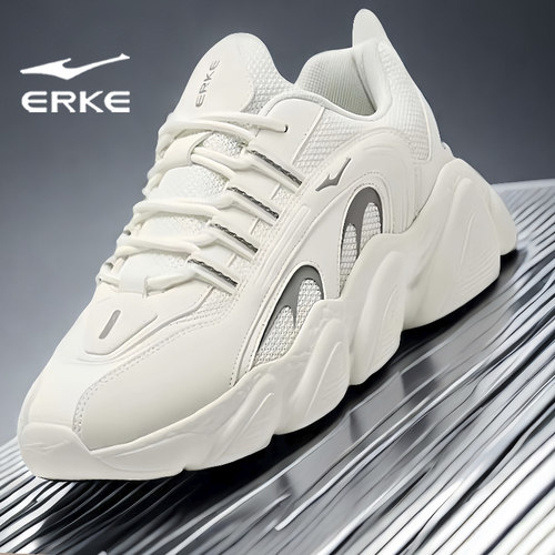 鸿星尔克厚底缓震科技软底运动鞋